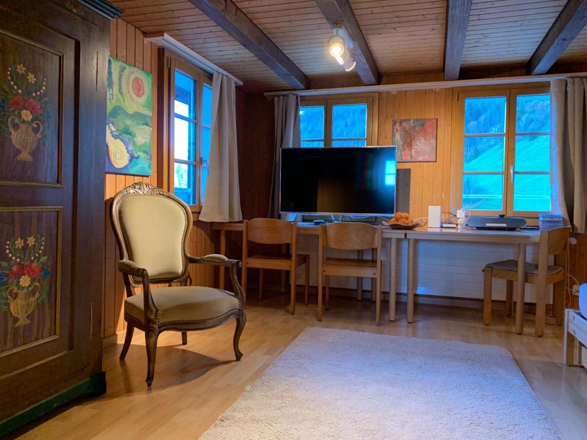 Szilvias Bergwiesenblick - Emmetten Ganze Etage - 4 Zimmer Apartment ภายนอก รูปภาพ