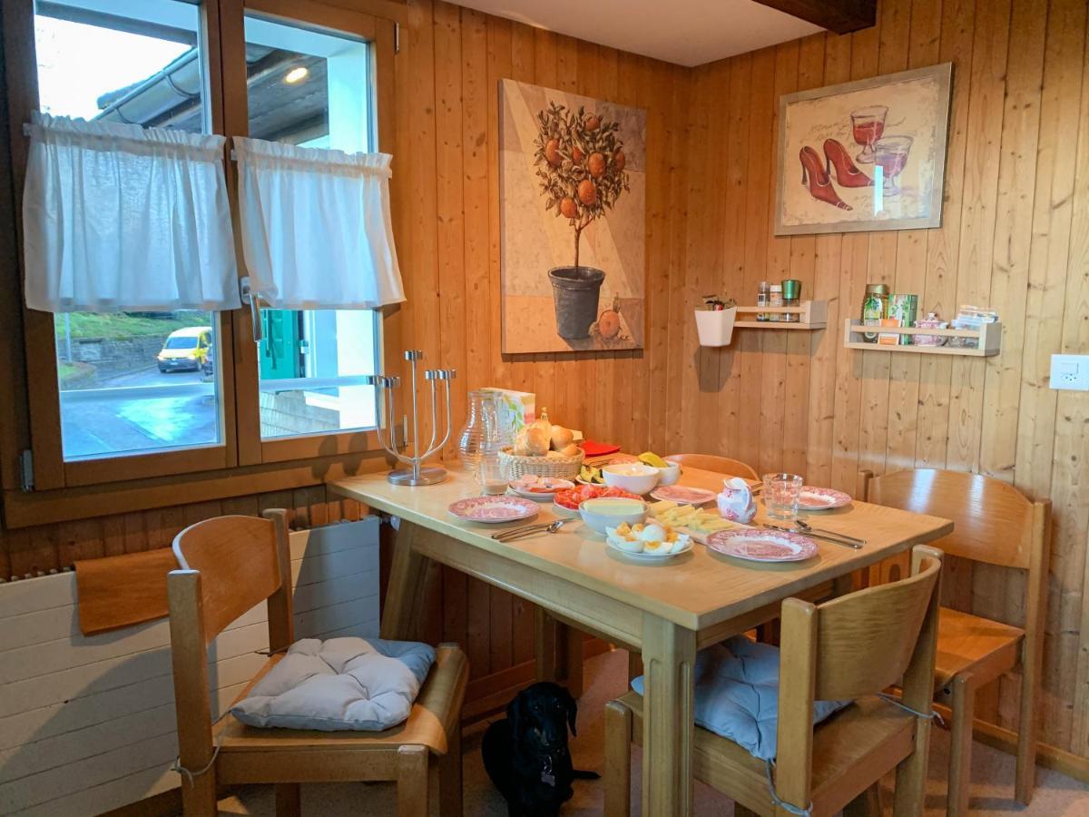 Szilvias Bergwiesenblick - Emmetten Ganze Etage - 4 Zimmer Apartment ภายนอก รูปภาพ