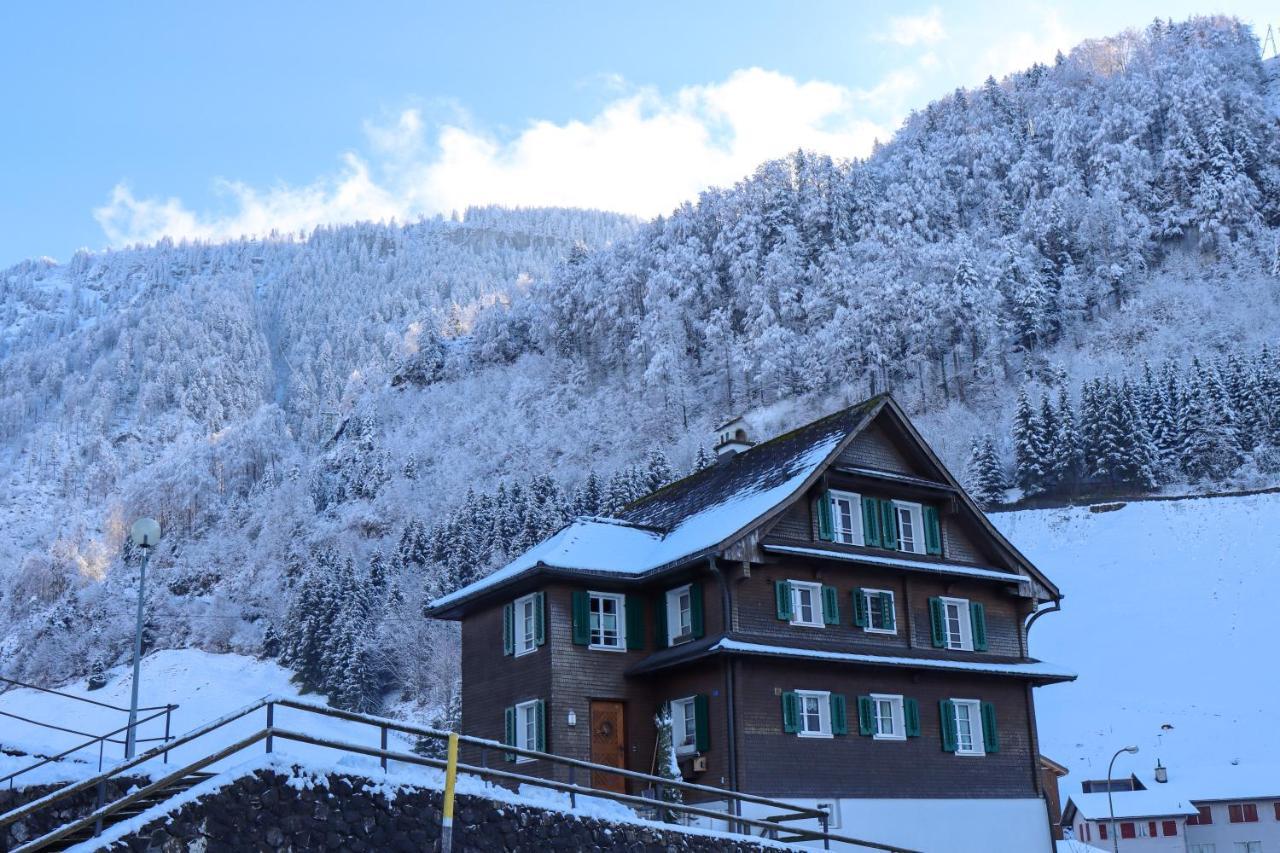 Szilvias Bergwiesenblick - Emmetten Ganze Etage - 4 Zimmer Apartment ภายนอก รูปภาพ